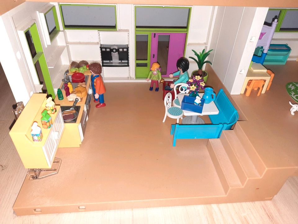 Playmobil Villa / Haus mit Einrichtung in Kerpen