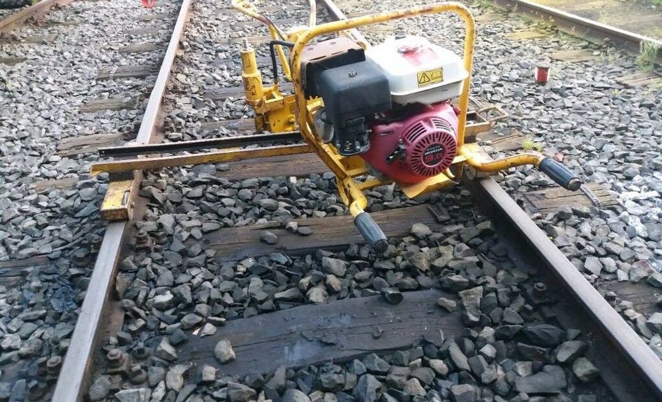 Stumec Geismar Robel Gleisbau Cemafer Bahn rail in Gummersbach