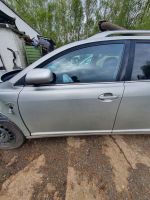 Toyota Avensis  T25 Seitentür Tür vorne links 1C0 Silber 2006 Niedersachsen - Bremervörde Vorschau