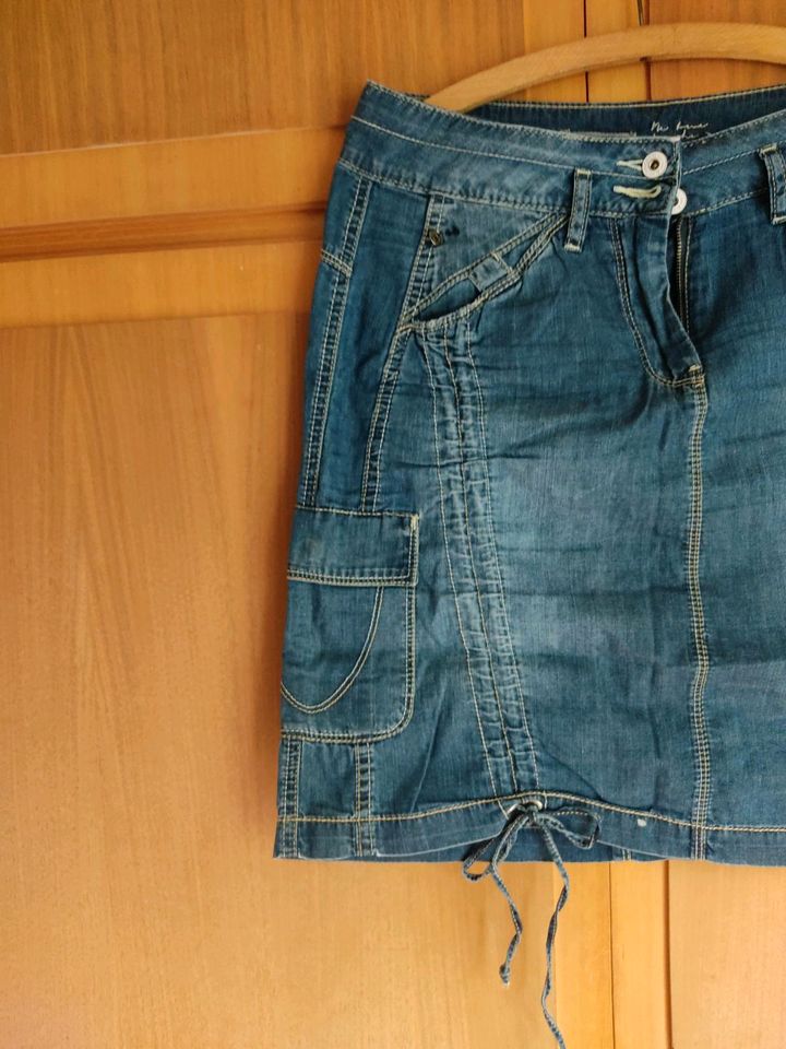 Flotter Jeansrock von Cecil, Größe 28 in Weil der Stadt