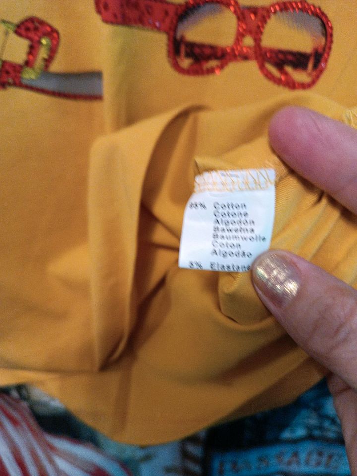 Blusen T-Shirt  Made in Italy Strass Gr 44 -46 in Bremen