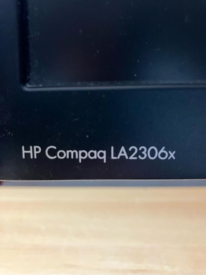 HP Compaq LA2306x Monitor - PC in Reinbek