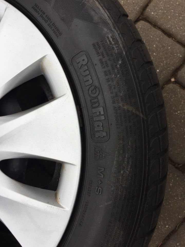 4 Winterräder BMW 3er F30 F31  205 60 R 16 Goodyear RFT in Walpernhain