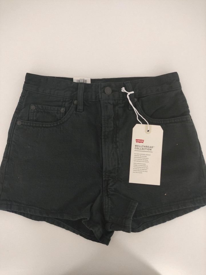 Levi's Ribcage Shorts W27 in Wuppertal