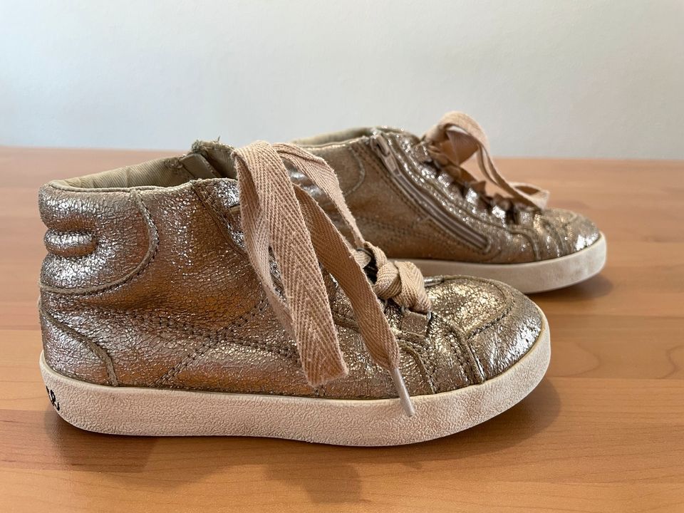 Zara Mädchen Sneaker / Halbschuhe  Gold / Glitzer Größe 29 in Darmstadt