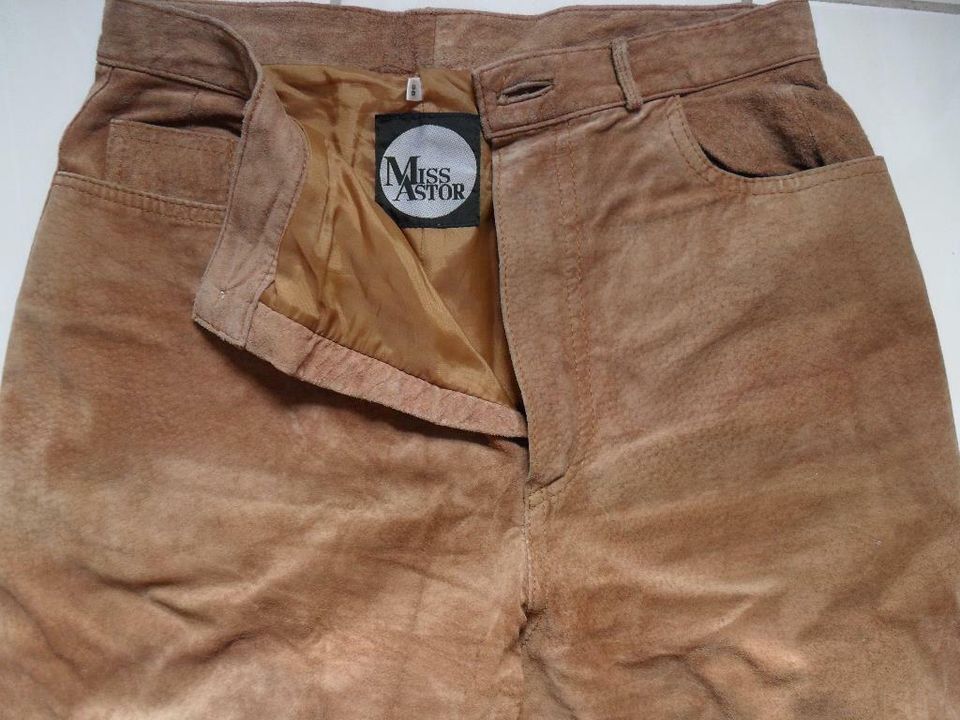 Wildlederhose Größe 38, Veste passend dazu in Kronach