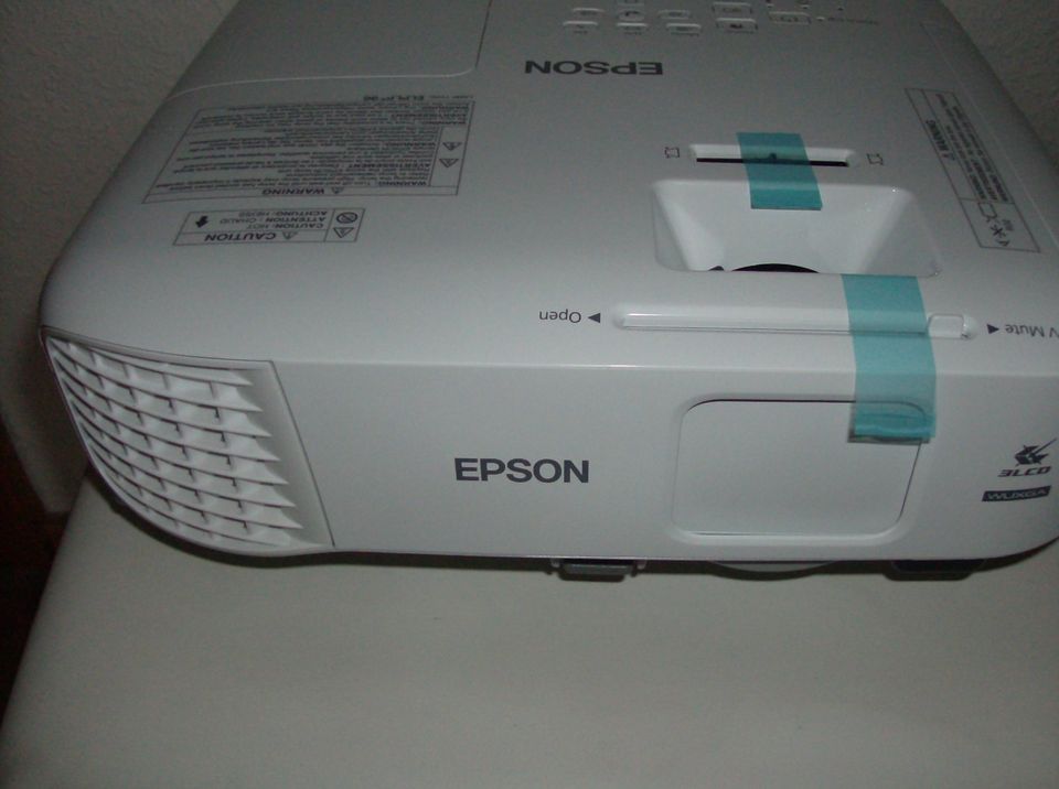 Epson EB-990U Business Beamer mit 3800 ANSI-Lumen und WUXGA Auflö in Alsfeld