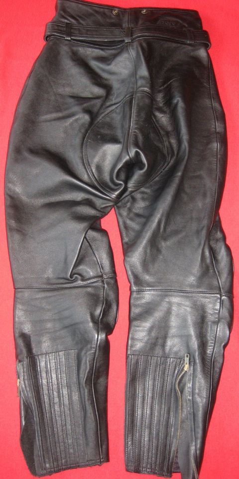 Leder Motorradhose von POLO, Gr. M/38, schw., gebr. in Waldkraiburg