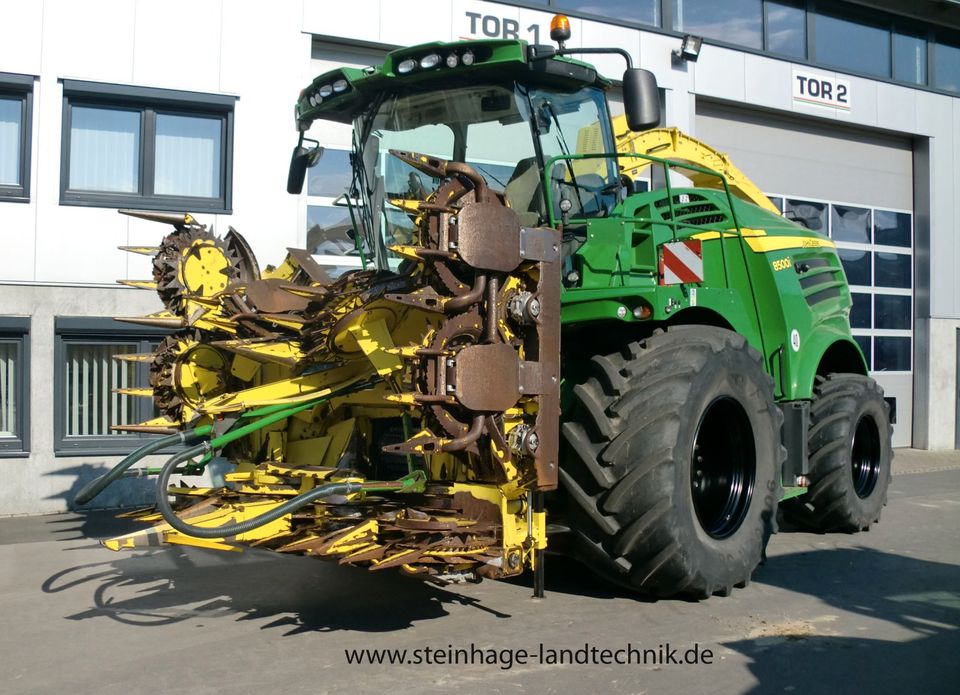 1 gebr. John Deere-Maishäcksler 8500 i mit Kemper 375 Plus in Bad Salzuflen