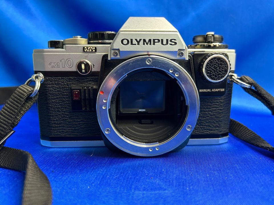 Olympus OM-10 mit G.Zuiko Auto-S 1,8 / 50 mm analoge SLR OM10 in Berlin