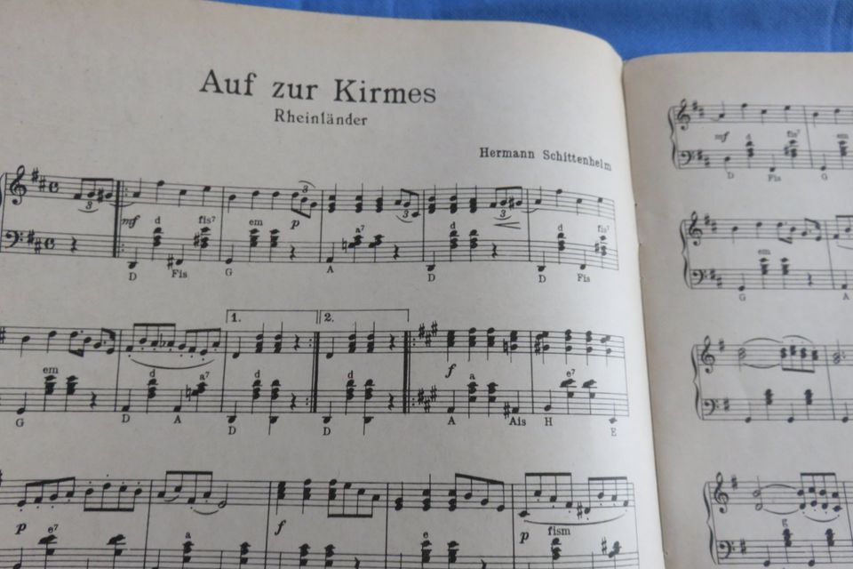 Alte  Akkordeon  Notenheft  Akkordeon Album in Johanniskirchen