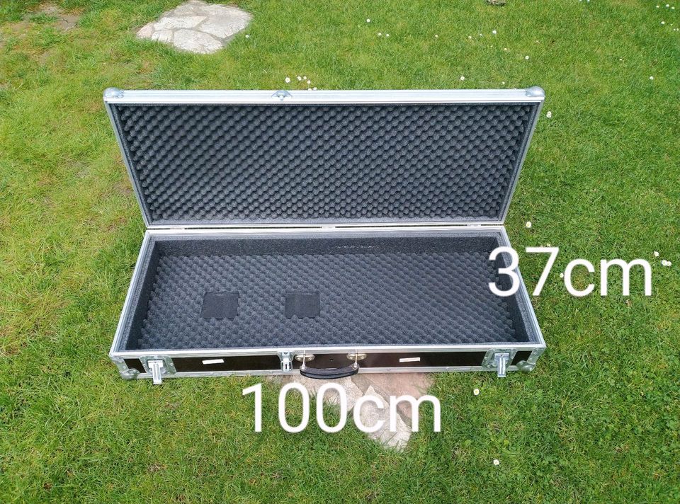 2 Musikkoffer , Flightcase zu verkaufen in Göttingen