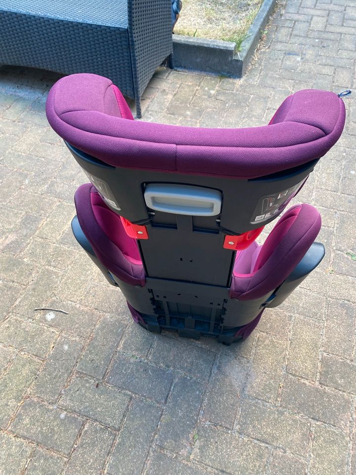 Schöner Joie - Kindersitz zu verkaufen in Berlin