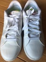 Turnschuhe Sneakers Nike 39 (eher 38) Nordrhein-Westfalen - Inden Vorschau