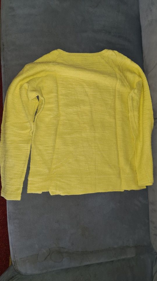 Vertbaudet Pullover mit Herz in gelb, Gr. 152 in Villingen-Schwenningen