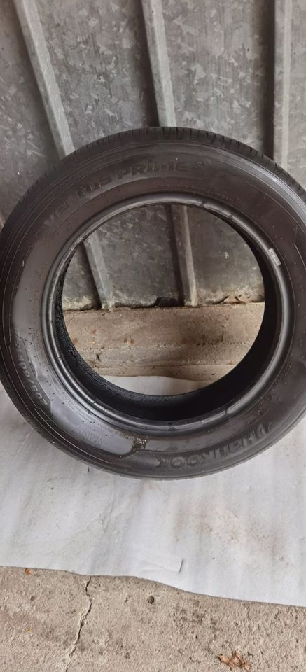 2  Sommerreifen 205/60 R16 92 H Hankook dot.2821 in Nettetal