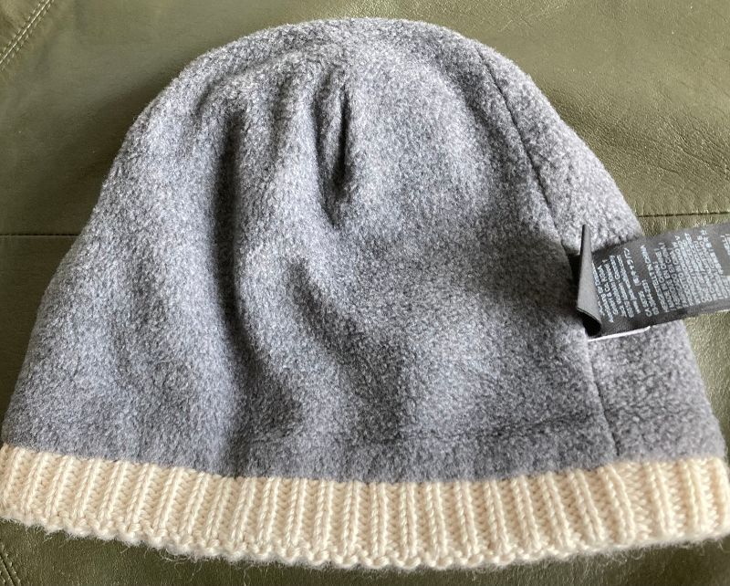 Sehr schöne Strickmütze v.„Jack Wolfskin“,helles Beige, Neuwertig in Andernach