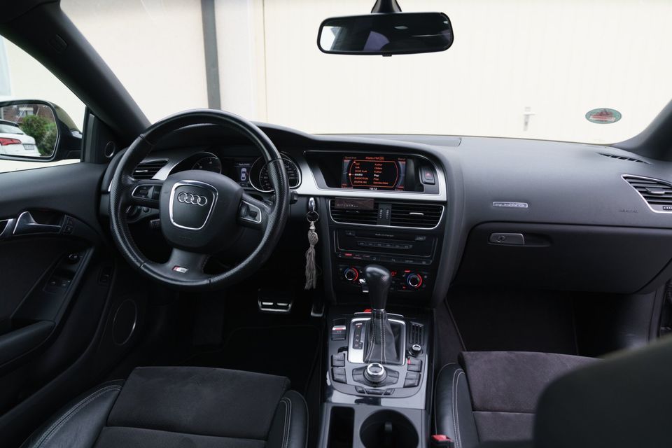 AUDI A5 Coupe 3.0.TDI quattro/B&O+NAV+S-Line+Leder in Tauberbischofsheim