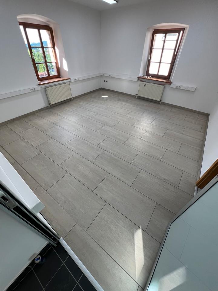 Fliesen Fliesenleger Umbau Renovieren Neubau Altbau Badezimmer in Bayreuth