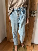 Neuwertige Mom Jeans Bershka hellblau high waist Knopfleiste Rheinland-Pfalz - Erpel Vorschau