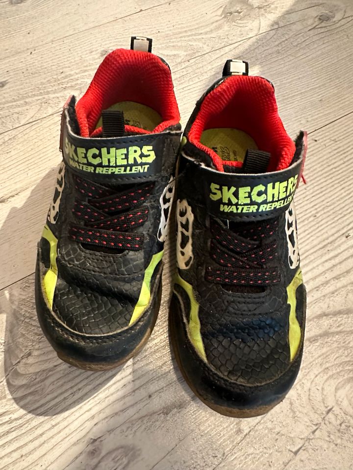 Skechers Sneaker in Gr.25 in Düsseldorf