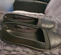 Schwarze Ballerinas aus Leder Gr. 39, Sommerschuhe, neuwertig! Baden-Württemberg - Heidenheim an der Brenz Vorschau