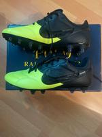Nike Fußballschuhe Gr. EUR 41 Hessen - Bad Homburg Vorschau