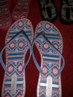 Grendha flip flop mit silber besatz gr 39 neu preis je paar Nordrhein-Westfalen - Mönchengladbach Vorschau