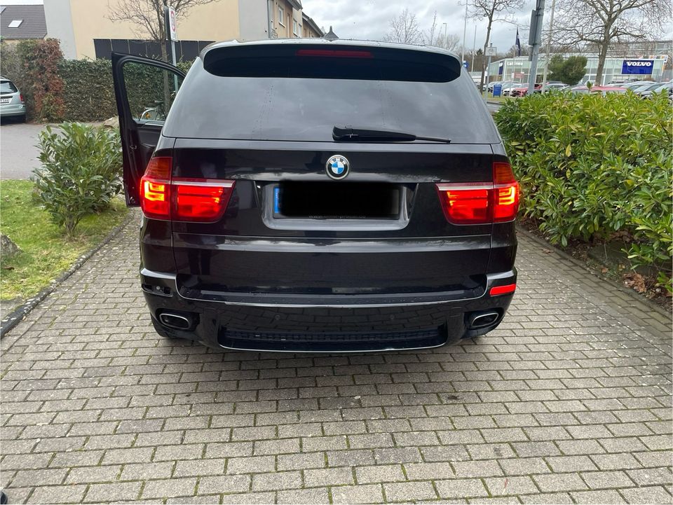 BMW x5 40d in Bonn