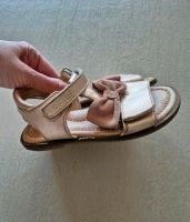 Clic! Sandalen Mädchen Größe 33 Leder Schleife Nordrhein-Westfalen - Moers Vorschau