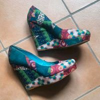 Desigual bunte Keilabsatz Schuhe Gr 40 Keilschuhe Nordrhein-Westfalen - Hürth Vorschau