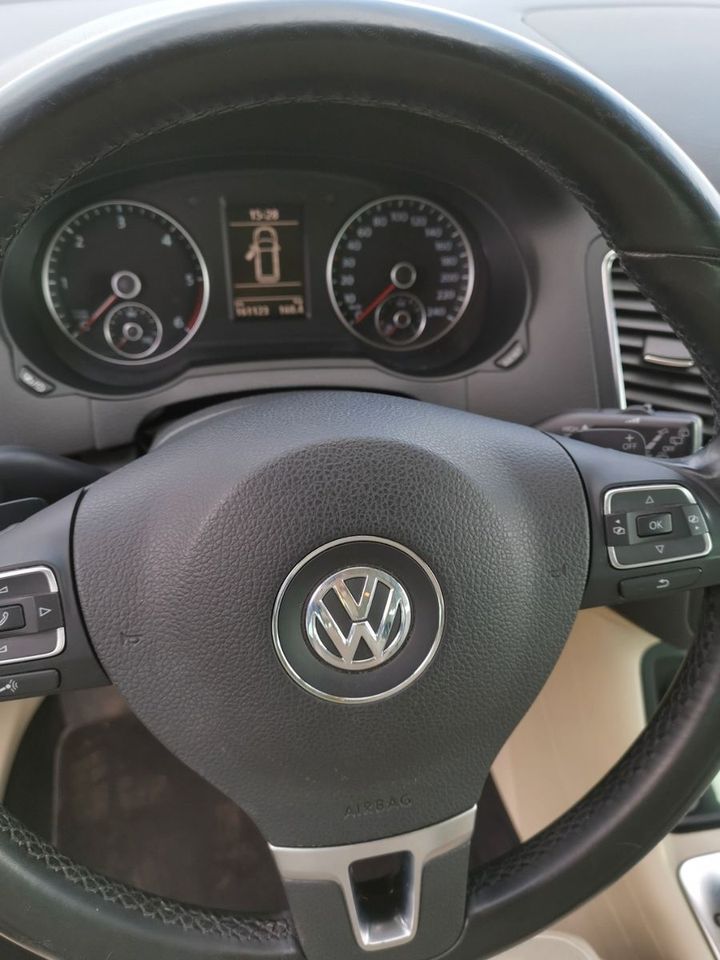 Volkswagen Sharan 2.0 TDI DSG 125kW BMotion Tech Highli... in Badersleben