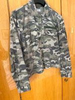 Camouflage Jacke Hemd Bluse Gr M Kurzform beige grün Nordrhein-Westfalen - Hagen Vorschau