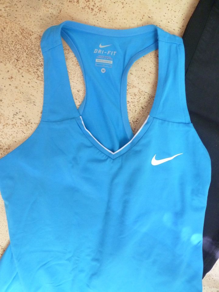 NIKE Top Damen Fitness Yoga M 36/38 türkisblau in Speichersdorf