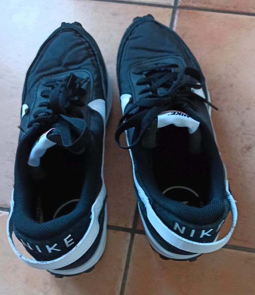 Nike Freizeitschuhe in Hessen