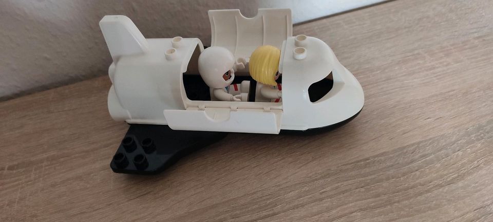 Lego Duplo Raumschiff Astronaut in Bücken