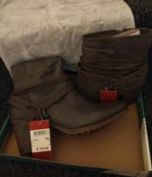 Mustang Stiefeletten Gr 39 Grau Hessen - Kassel Vorschau