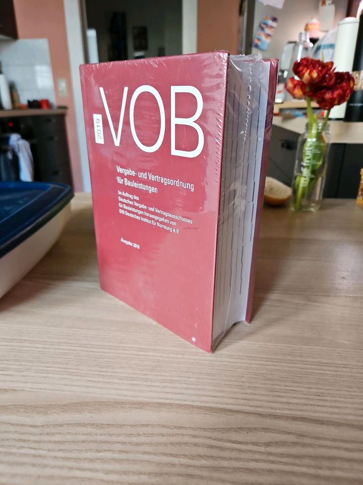 VOB 2019 neu, noch eingeschweißt in Radebeul