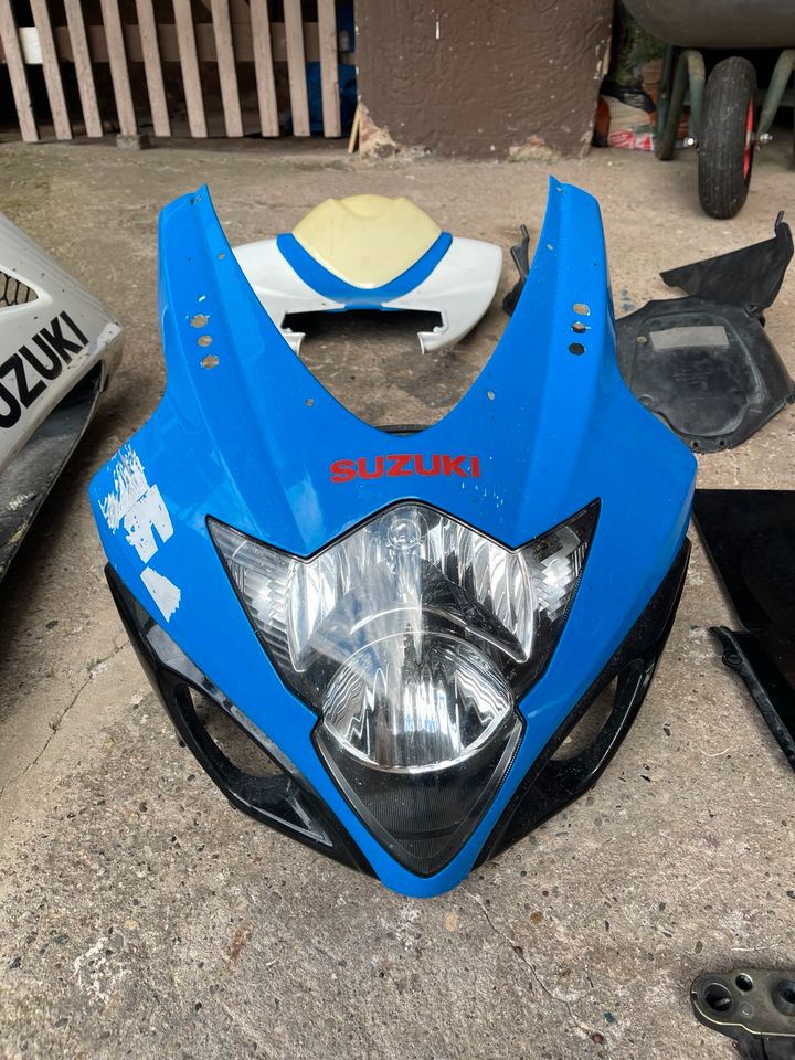 Suzuki GSXR 1000 K6 Verkleidung in Contwig