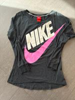 Nike Langarmshirt Gr. XS Sachsen - Freiberg Vorschau
