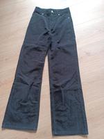 H & M Cordhose in Gr. 32 in schwarz Nordrhein-Westfalen - Beckum Vorschau