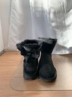 UGG Mini Bailey Bow II Boot Schwarz Größe 39 München - Berg-am-Laim Vorschau
