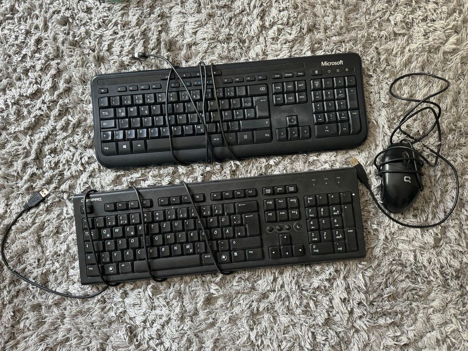 2x Tastatur (Microsoft & Compaq) + 1x Maus (Compaq) in Hamburg