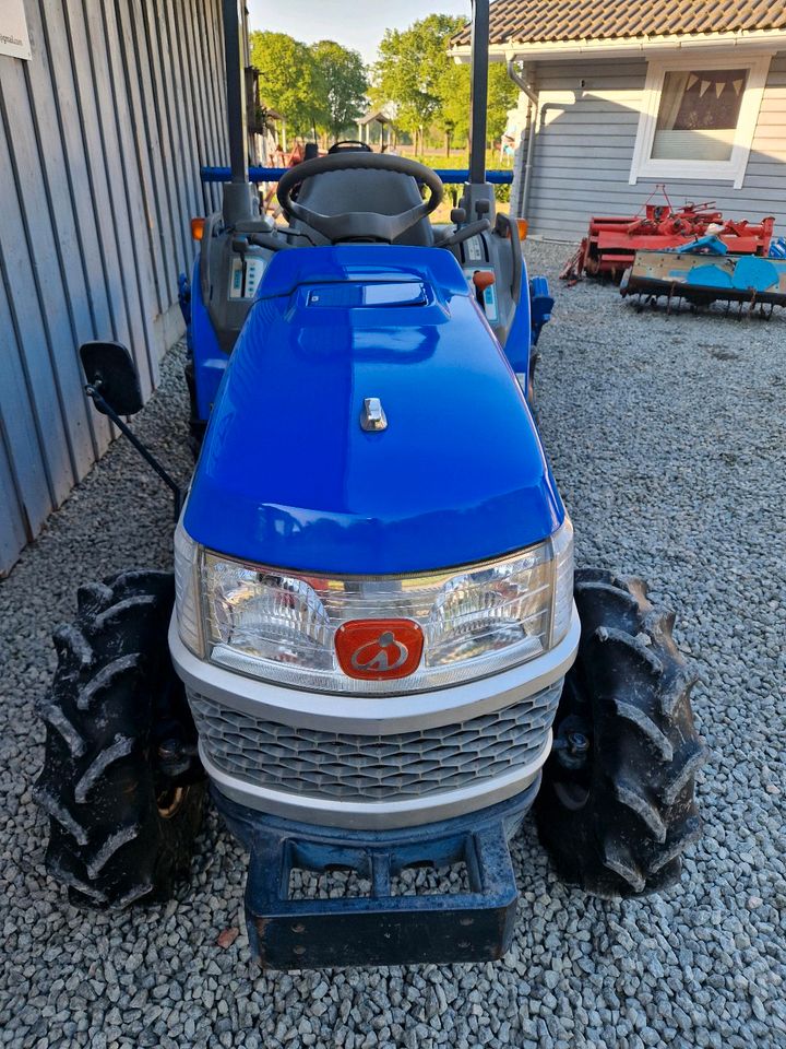 Kleintraktor Iseki Sial Hunter Mit Bodenfräse Weinbergschlepper Bulldog Trecker in Lamstedt