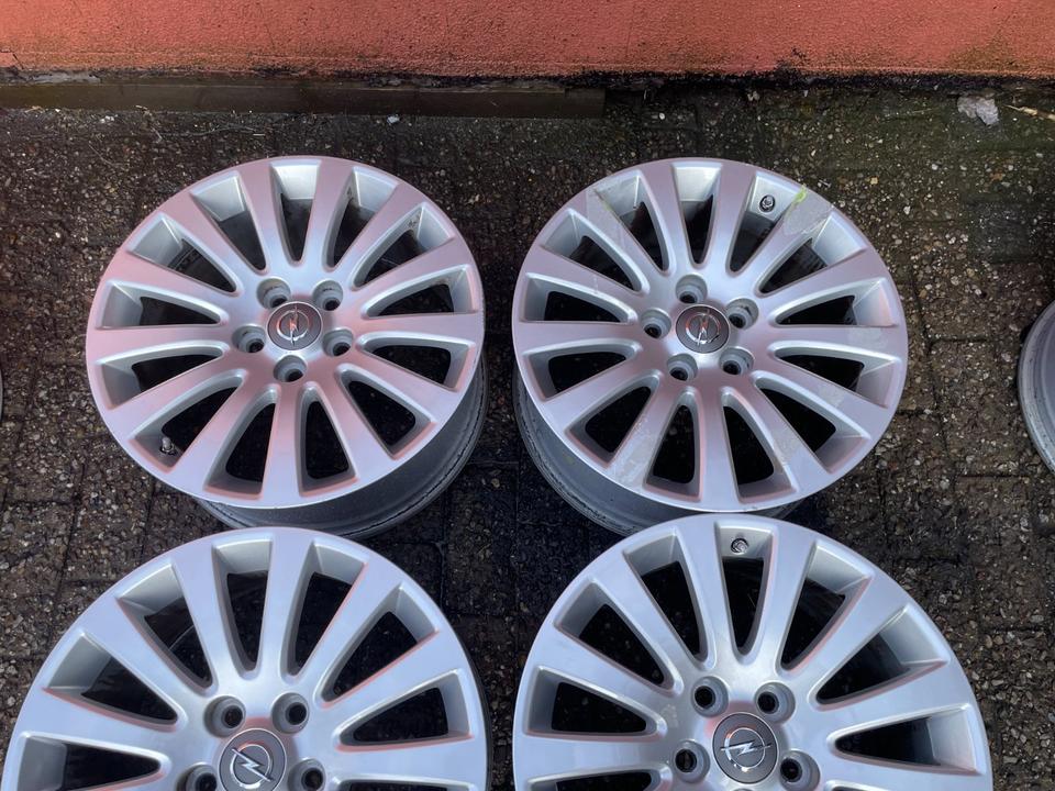 4xOrgi. Opel Insignia A Alu-Felgen 8x 18zoll Lk5x120 ET42 R in Wilhelmshaven