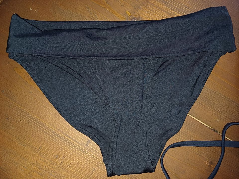 Gr. 34 36 38 S M Konvolut an Bikini Oberteile & Hosen teilw. NEU in Oyten