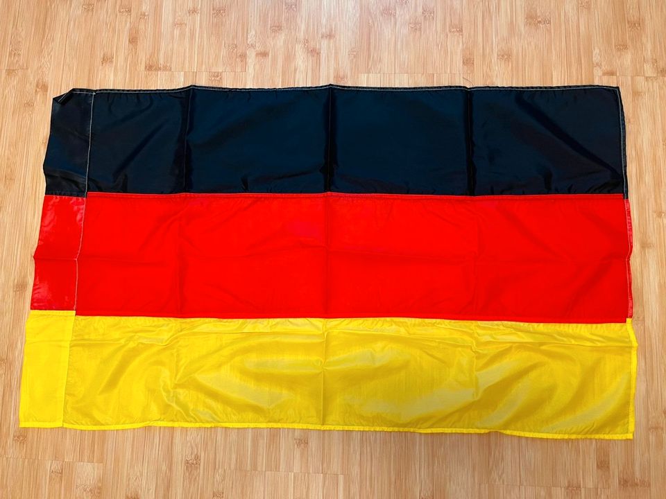 Deutschlandfahne 95 x 57 cm in Potsdam