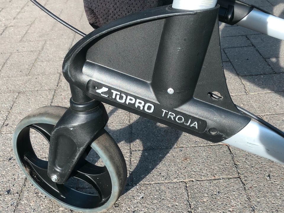 Rollator Topo Troja in Berlin