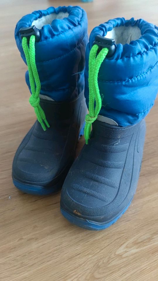 Gefütterte Kinder Winterstiefel Schuhe Jungen Größe 26 in Kornwestheim