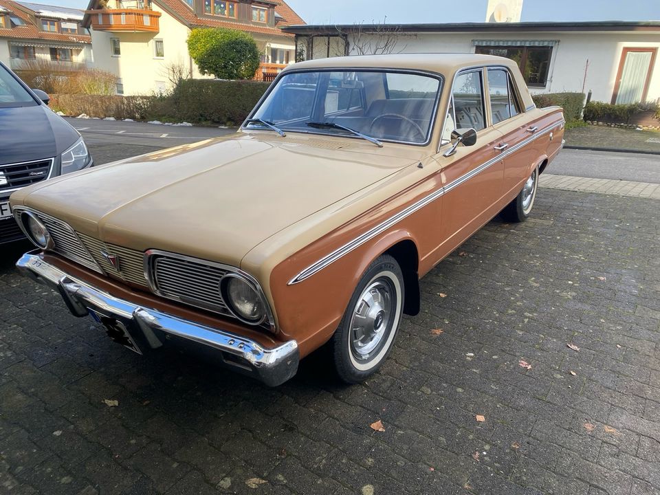 Plymouth Valiant V200 Six Oldtimer in Konstanz